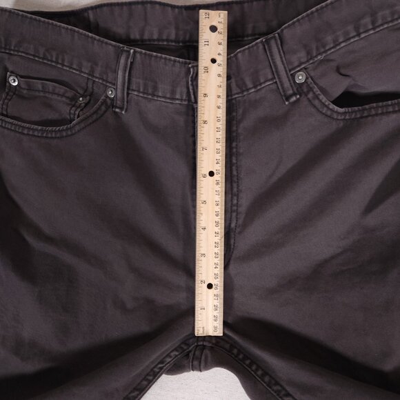 Levis Charcoal Gray 559 Relaxed Fit Denim Pants Mens 36x30 Jeans RUNS SMALL - Picture 8 of 16